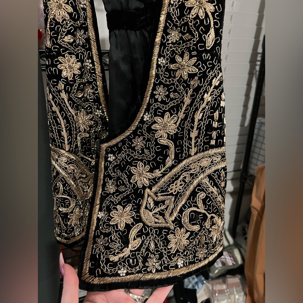 Free People Giselle Bohemian Velvet Beaded Vest, MED NWOT - Picture 4 of 8